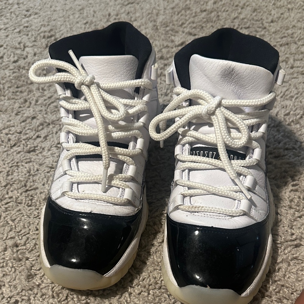 Jordan 11 Retro DMP Defining Moments / Gratitude (GS). 2023 SIZE 6Y USED